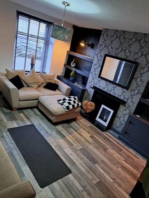 Cosy 19Th Century Town-House Villa Клитеро Екстериор снимка